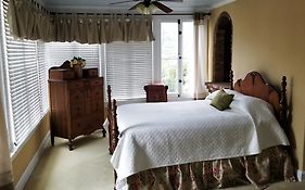 11 Village Square Cincinnati Oh 3*